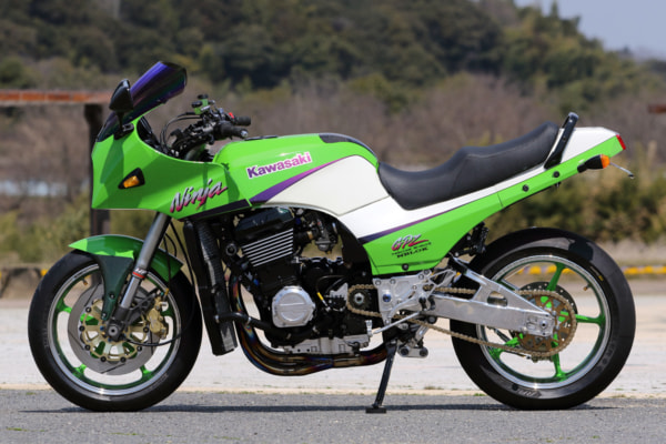 モトガレージイトウ GPZ900R