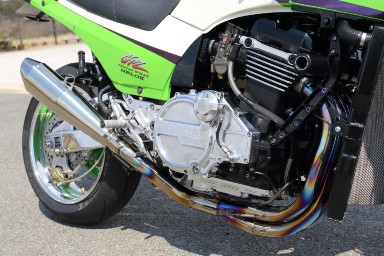 モトガレージイトウ GPZ900R マフラー