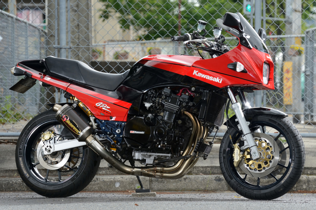 GPZ900R by バイクショップ プロミネント