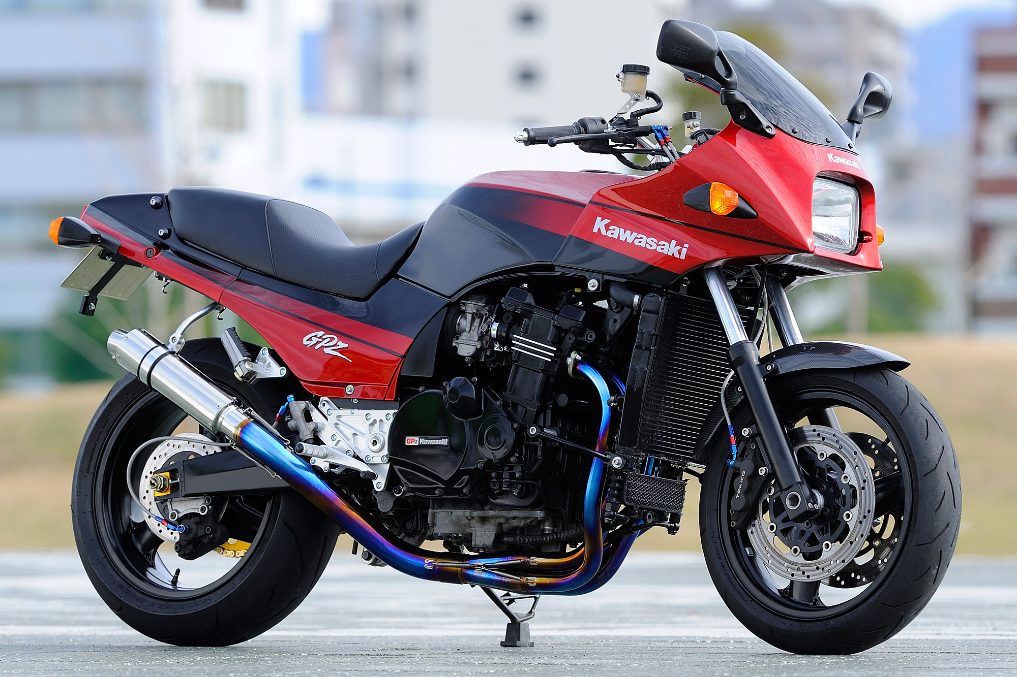 GPZ900R by スペックエンジニアリング