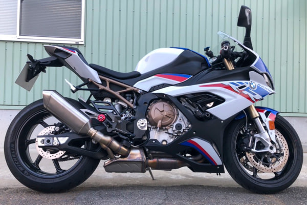 フィードスポーツジャパン BMW S1000RR用 レーシングステップキット（バックステップキット）