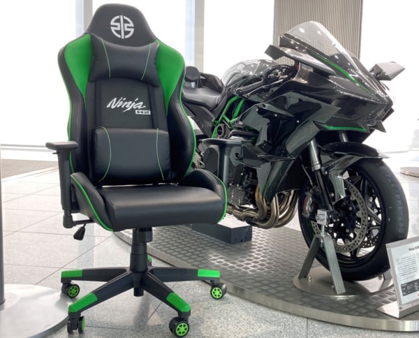 カワサキがNinja H2をイメージしたゲーミングチェアの予約販売を開始。現在はカワサキプラザにて予約受付中