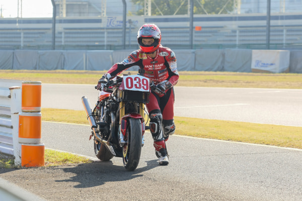 ZレーサーⅢを駆る國川浩道選手