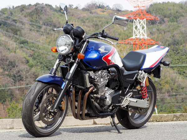 マジカルレーシング CB400SF REVO（NC42前期） シングルシートキット