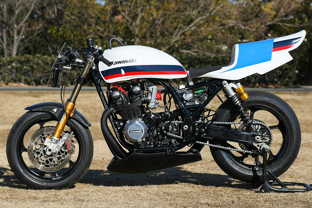 ZEPHYR750 by バグース! モーターサイクル
