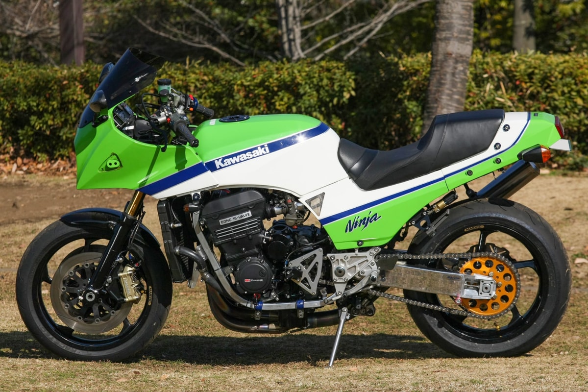 GPZ900R by バグース! モーターサイクル