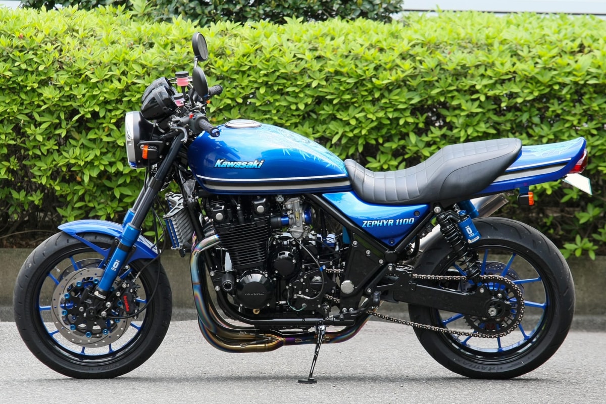 ZEPHYR1100 by バグース! モーターサイクル