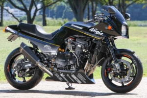 GPZ900R by サンクチュアリー本店