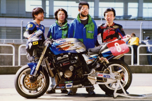 ノジマエンジニアリング ZRX1100でレースに参戦していた90年代後半の写真