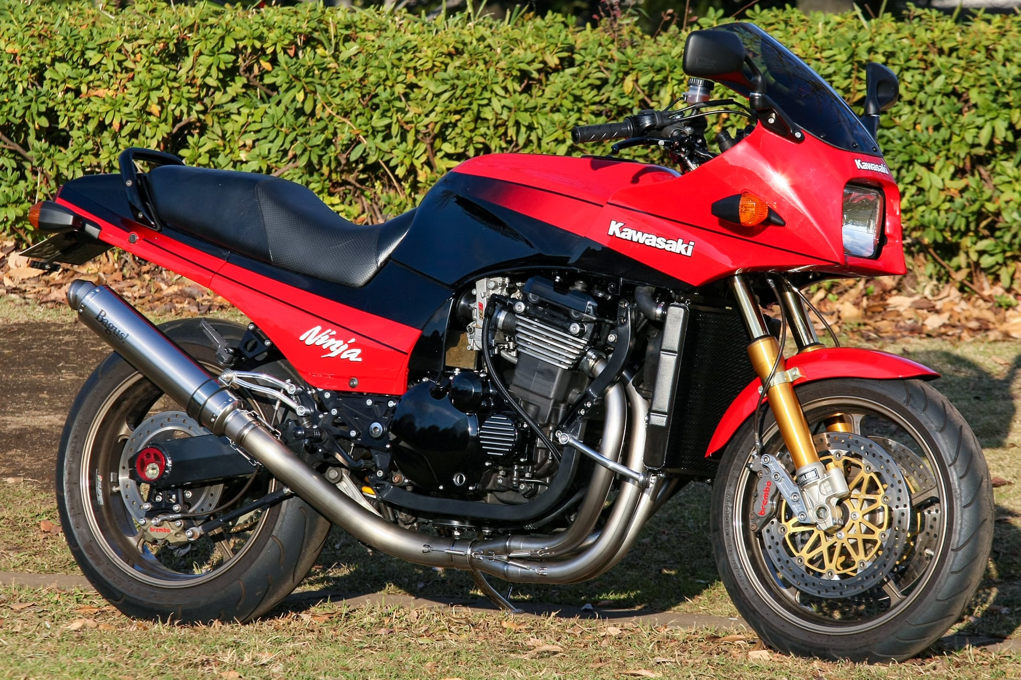 GPZ900R by バグース! モーターサイクル