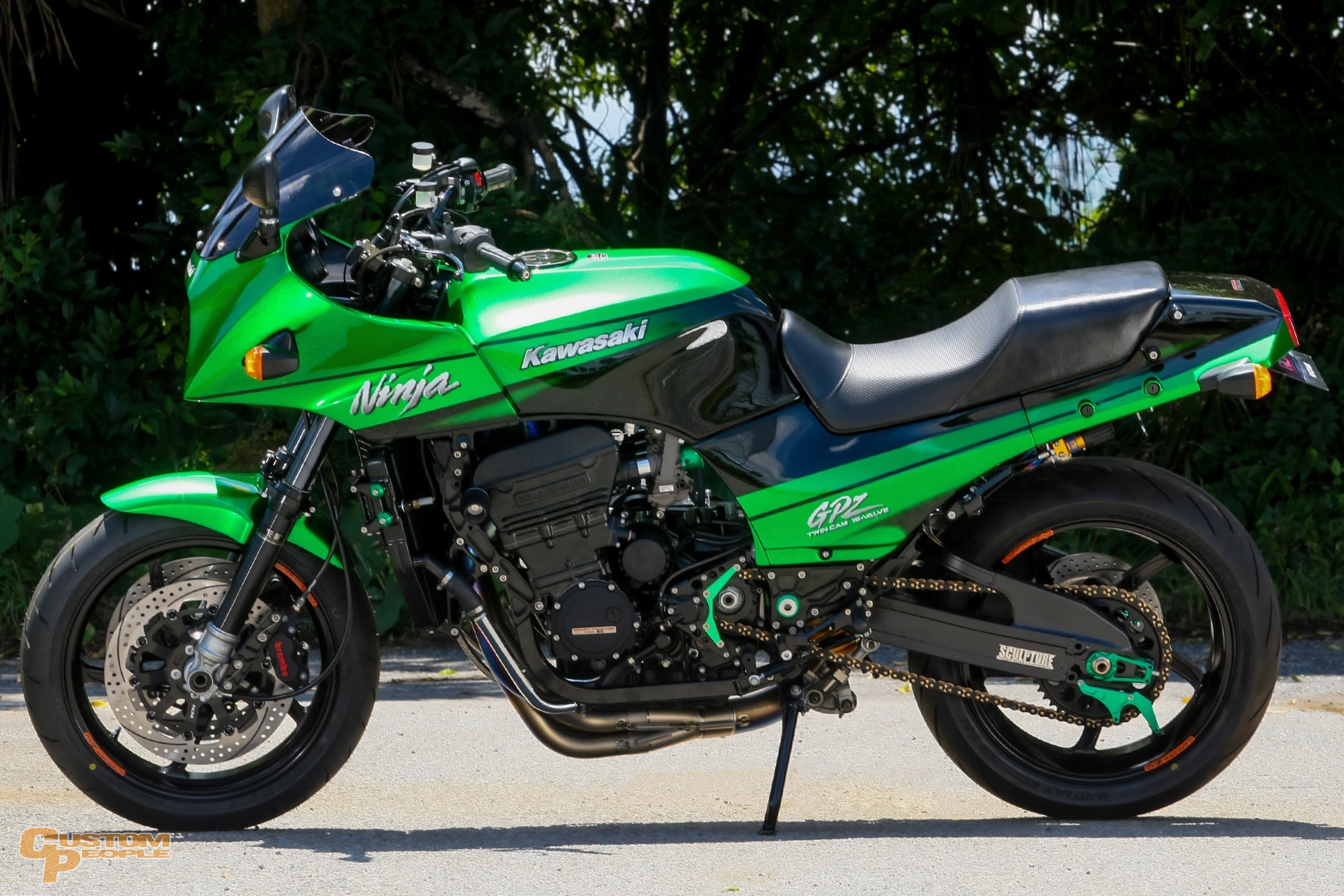 GPZ900R by サンクチュアリー本店 | カスタムマシン | カスタムピープル
